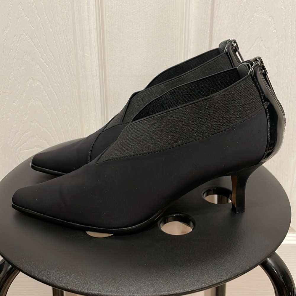 Donald Pliner Heels Size 6.5